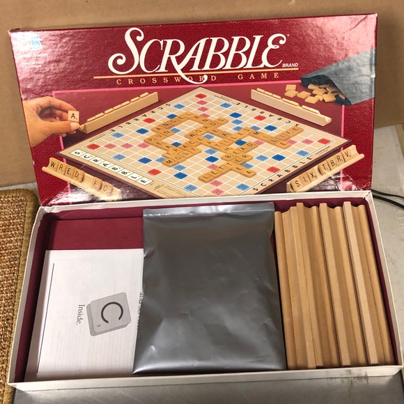 Vintage 1989 Milton Bradley Scrabble Crossword Game - all tiles, racks, & board - Picture 3 of 8
